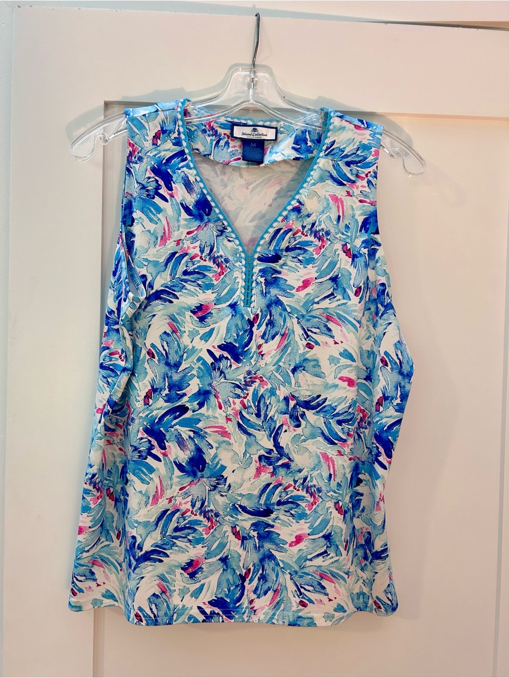 Tommy Bahama Blue Floral V-Neck Sleeveless Blouse